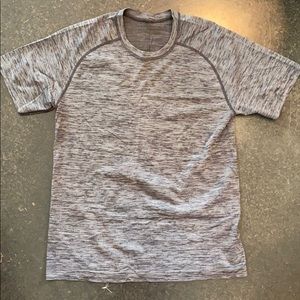 Men’s Lululemon T-shirt